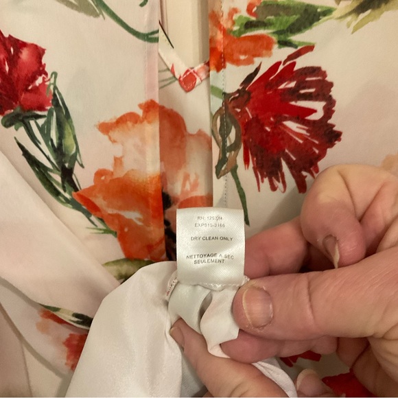 Haute Hippie silk floral romper shorts, long sleeves, v-neck.  Darling!  Size XS - Picture 8 of 16